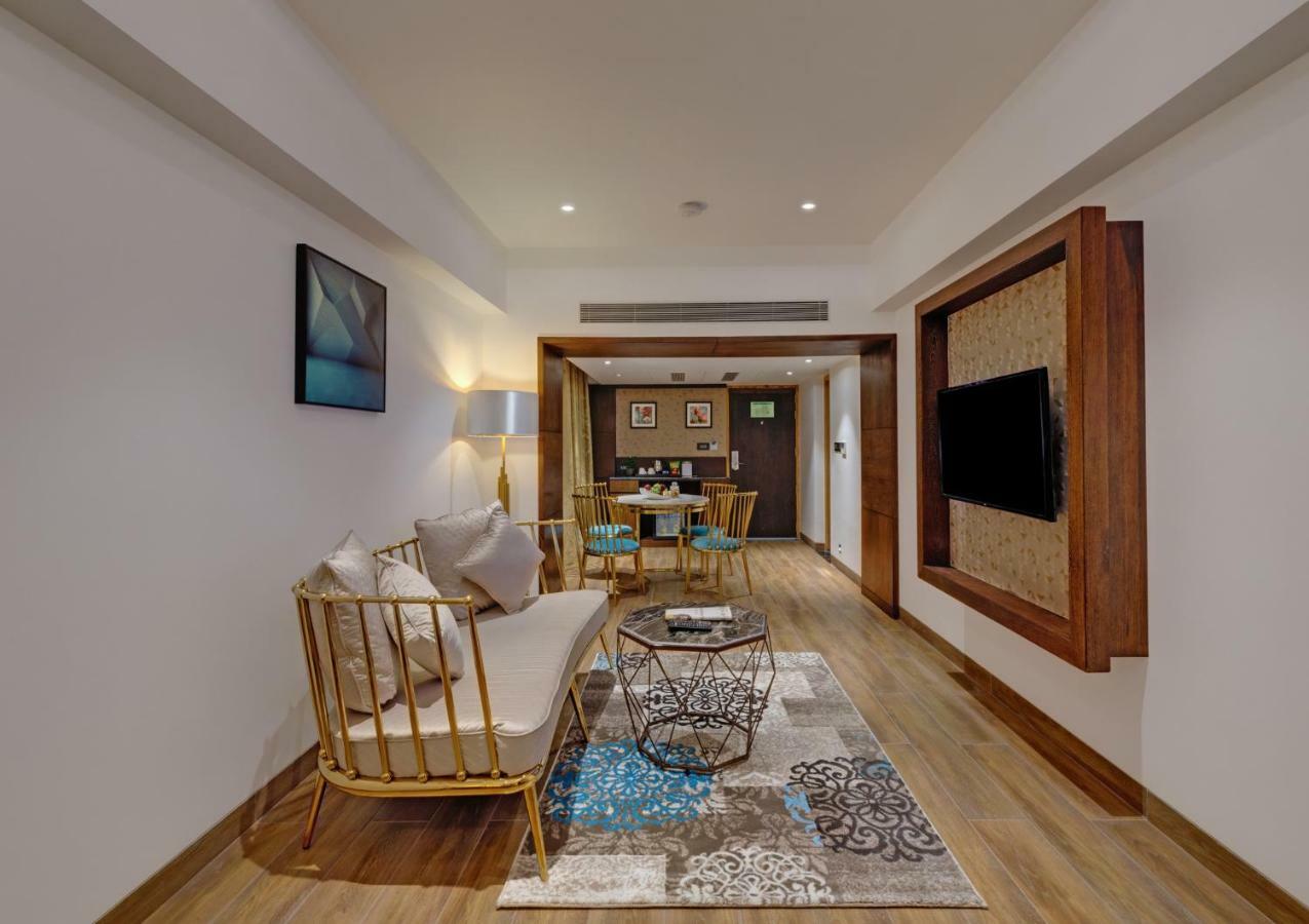 The Fern Residency, Satara Maharashtra Hotel Buitenkant foto