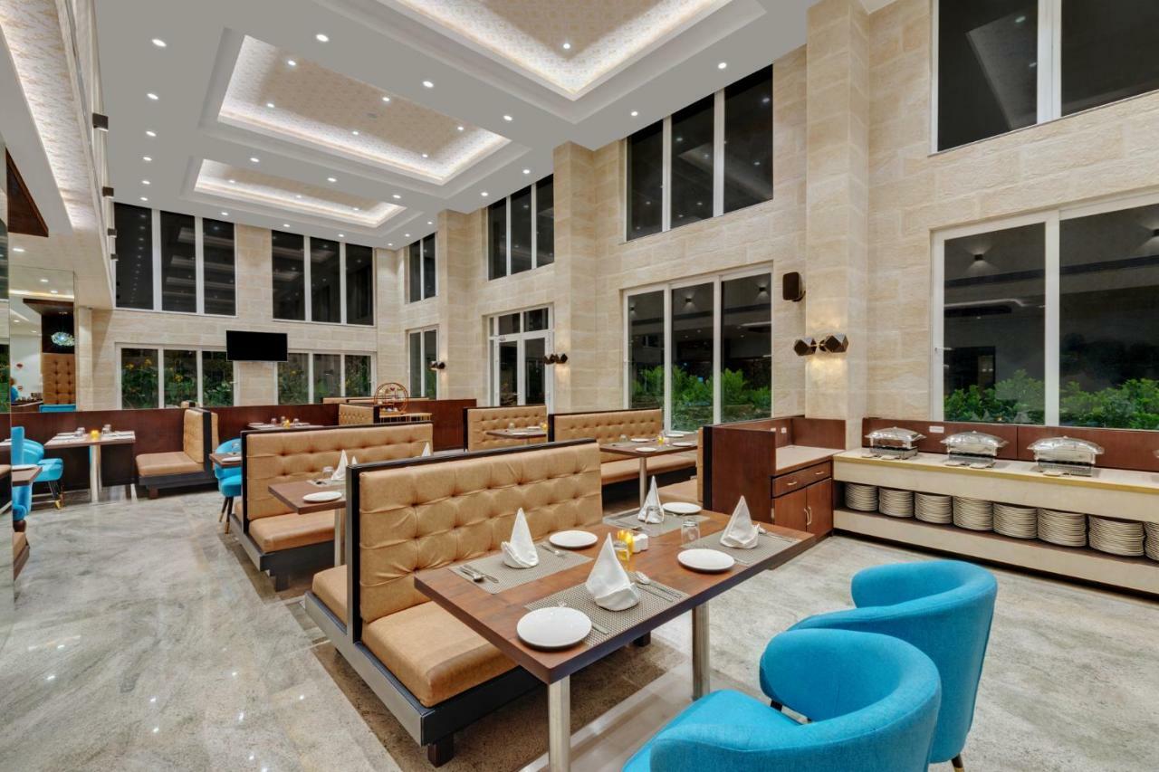 The Fern Residency, Satara Maharashtra Hotel Buitenkant foto